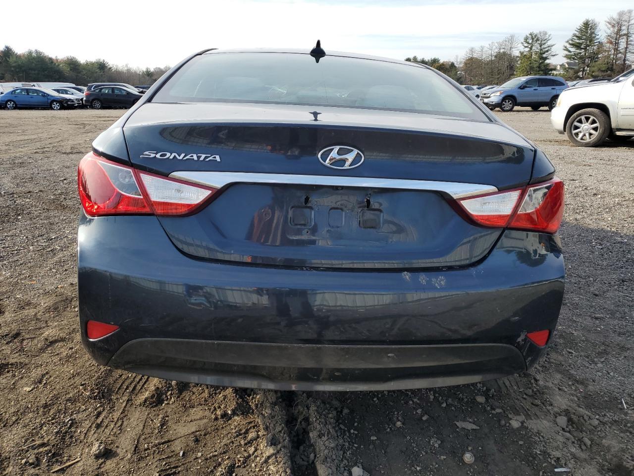 2014 Hyundai Sonata Gls - Image 6