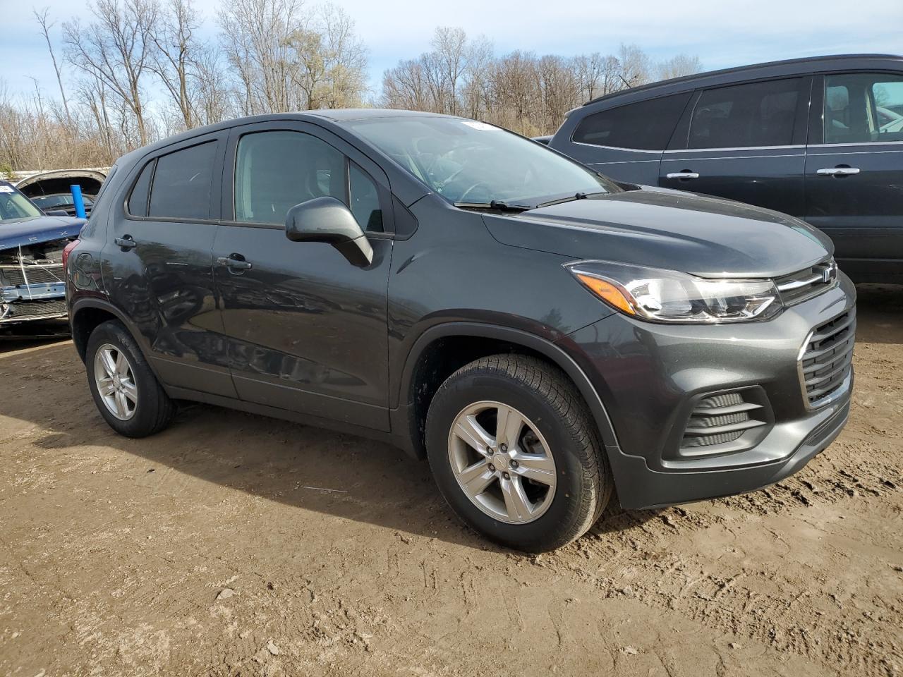 2019 Chevrolet Trax Ls - Image 4