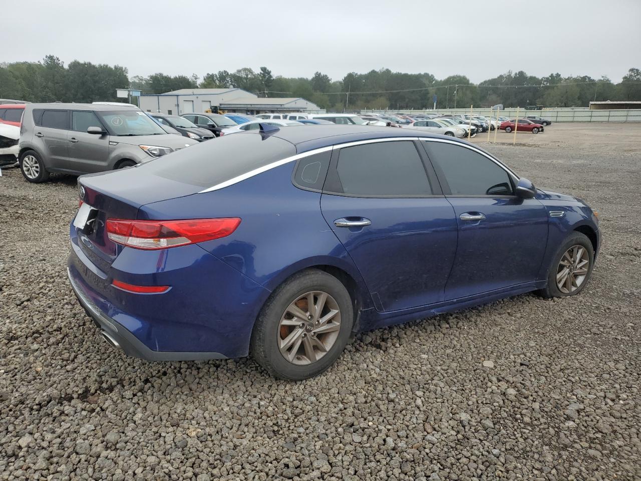 2019 Kia Optima Lx - Image 3