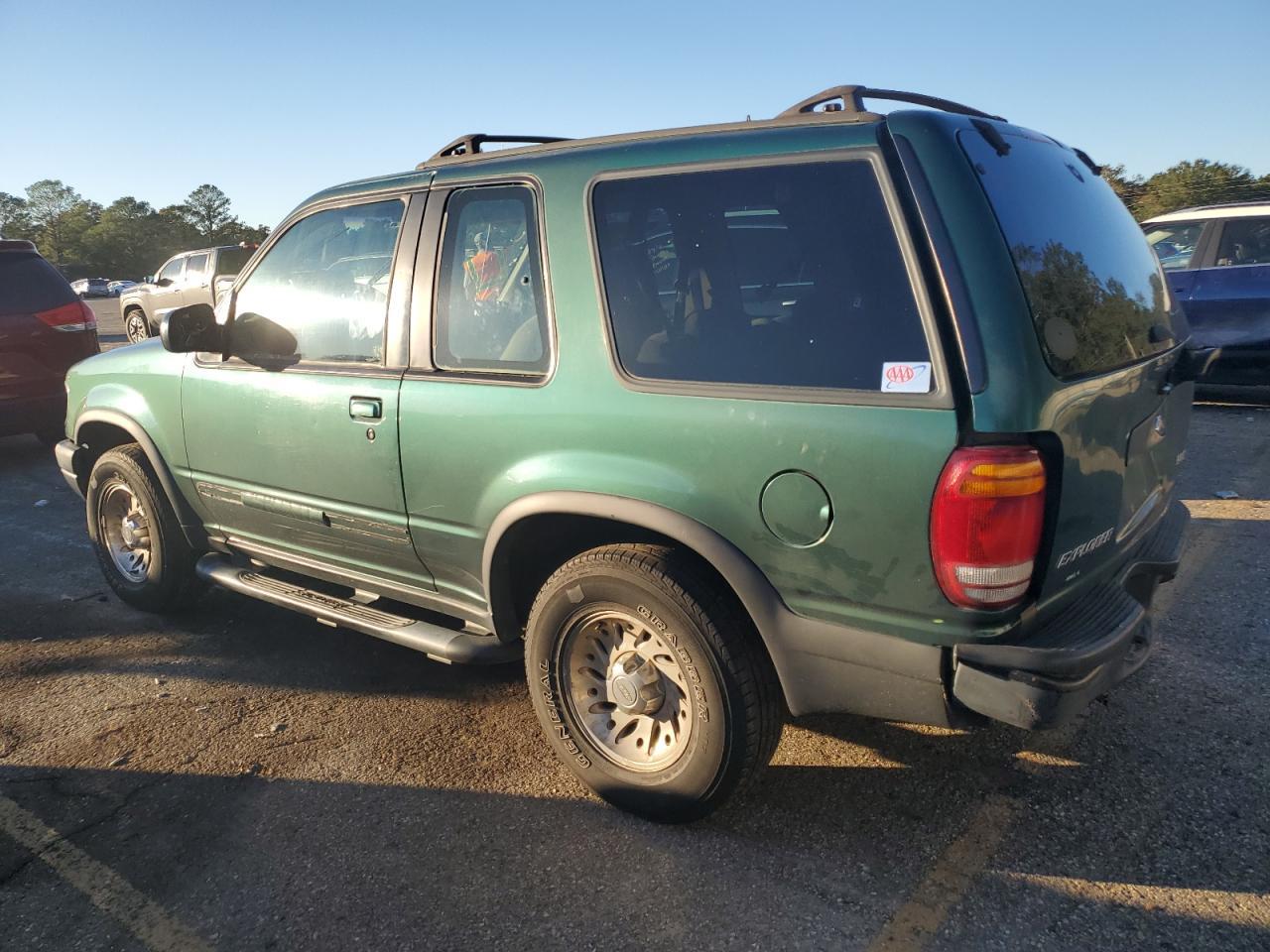 1999 Ford Expl. Spor - Image 2