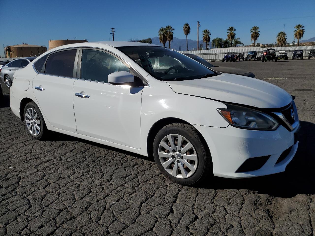 2016 Nissan Sentra S - Image 4