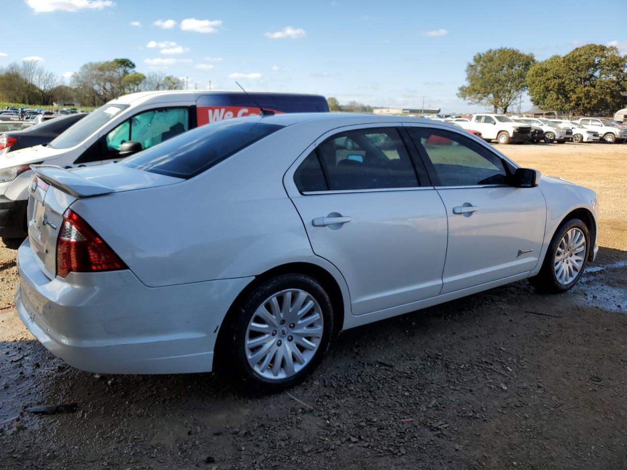 2012 Ford Fusion Hybrid - Фото 3
