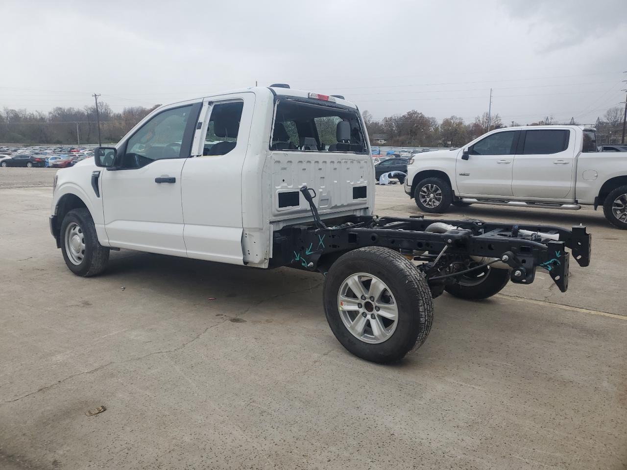 2023 Ford F150 Super Cab - Фото 2