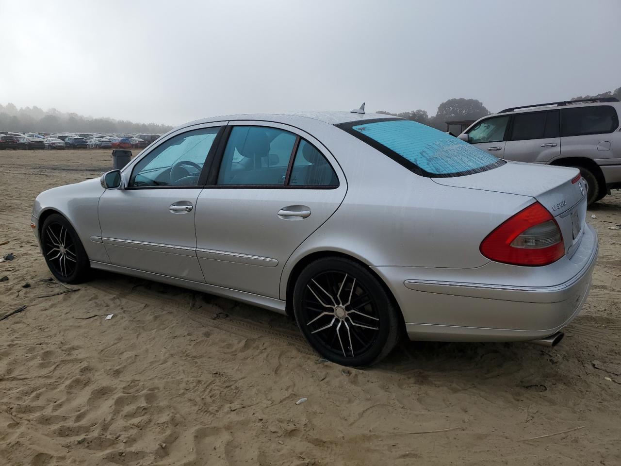 2008 Mercedes-Benz E 350 4Matic - Image 2