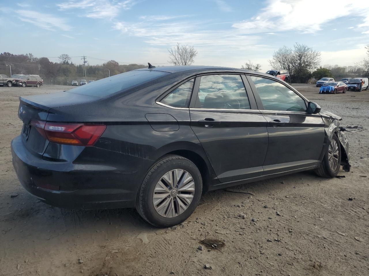 2019 Volkswagen Jetta S - Фото 3