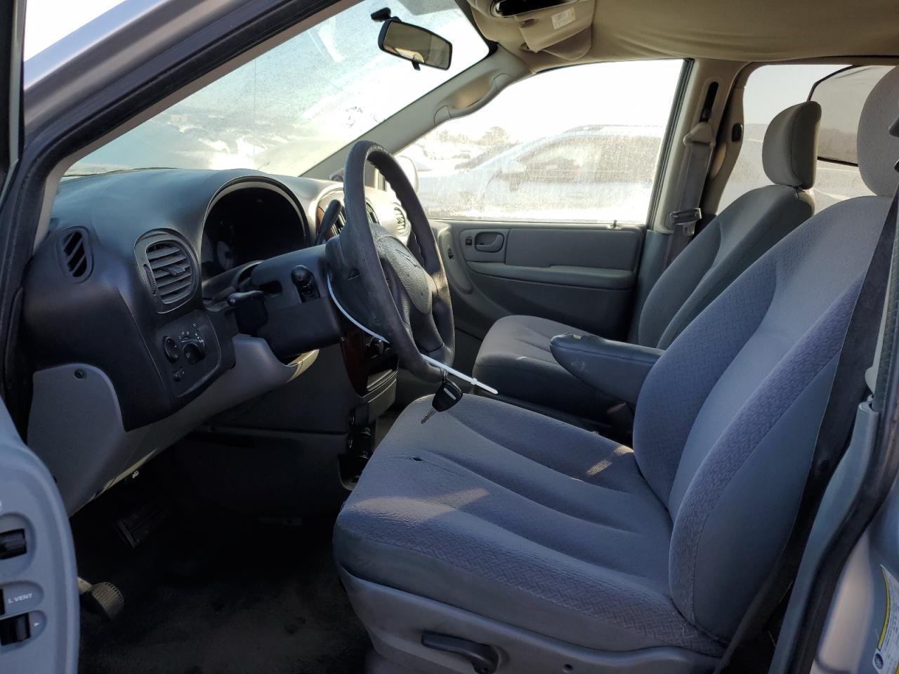 2007 Chrysler Town & Country Lx - Image 7