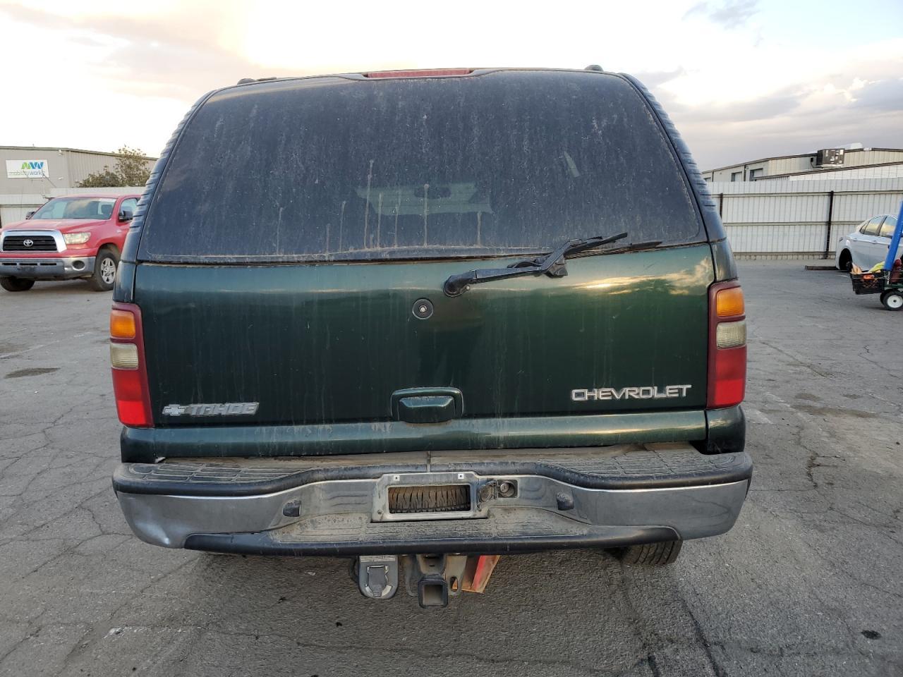 2002 Chevrolet Tahoe K1500 - Фото 6