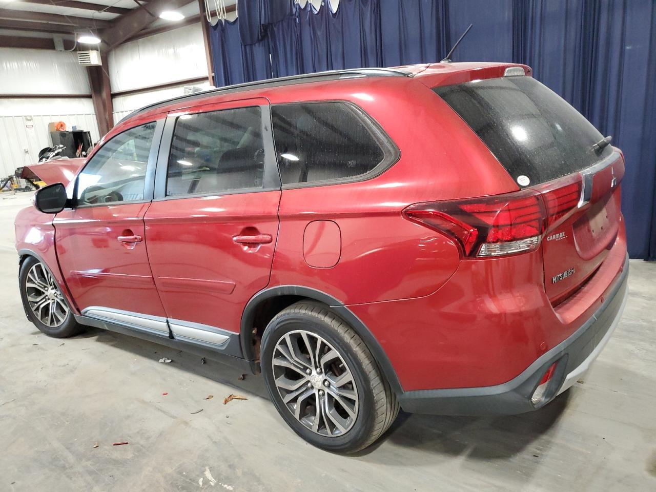 2016 Mitsubishi Outlander Se - Фото 2