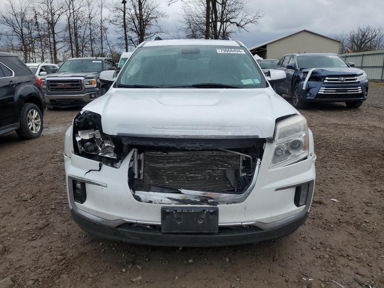 2017 GMC Terrain Slt - Image 5