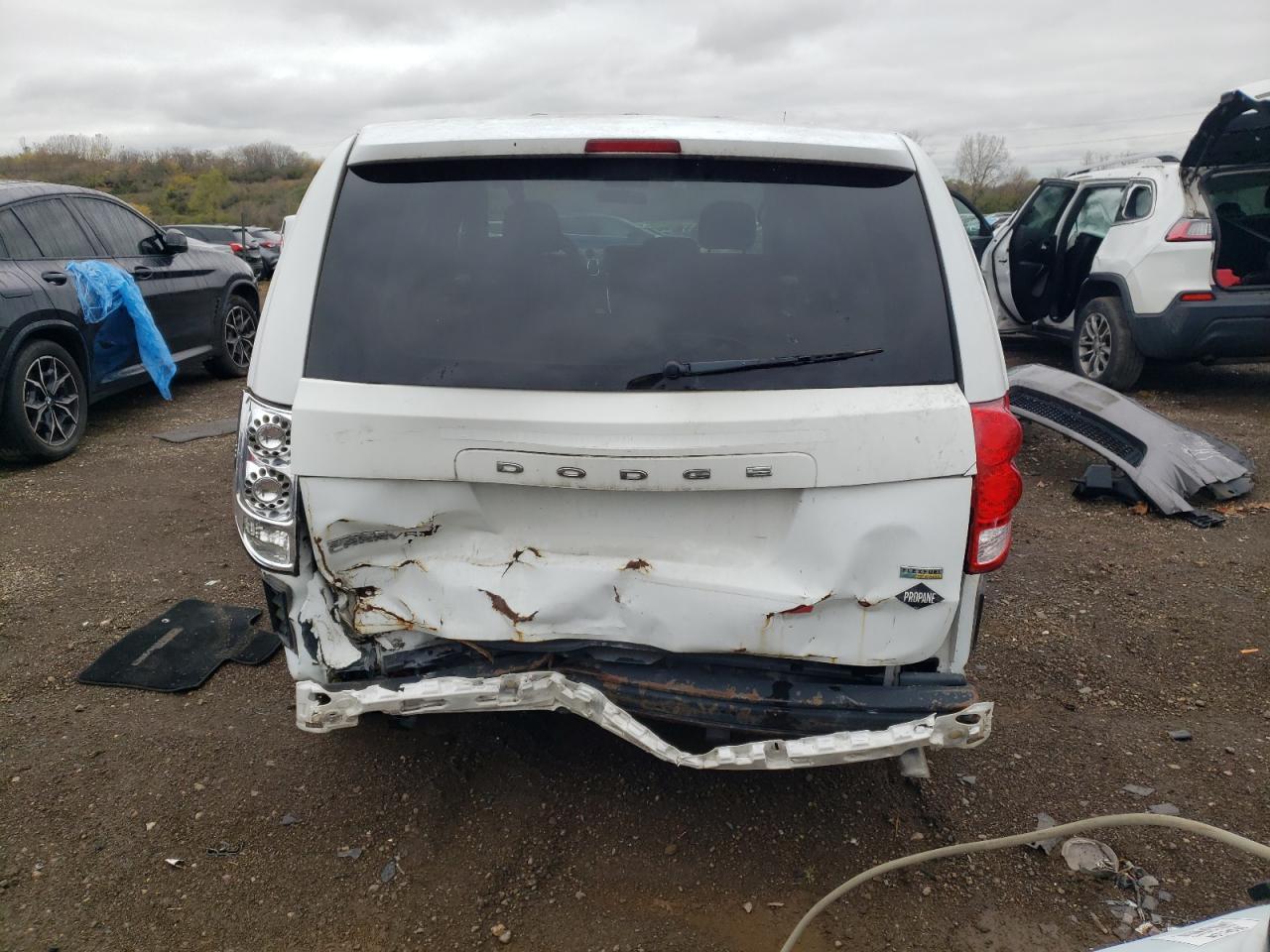 2017 Dodge Grand Caravan Se - Image 6