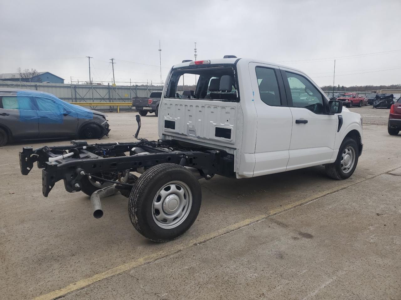 2023 Ford F150 Super Cab - Фото 3
