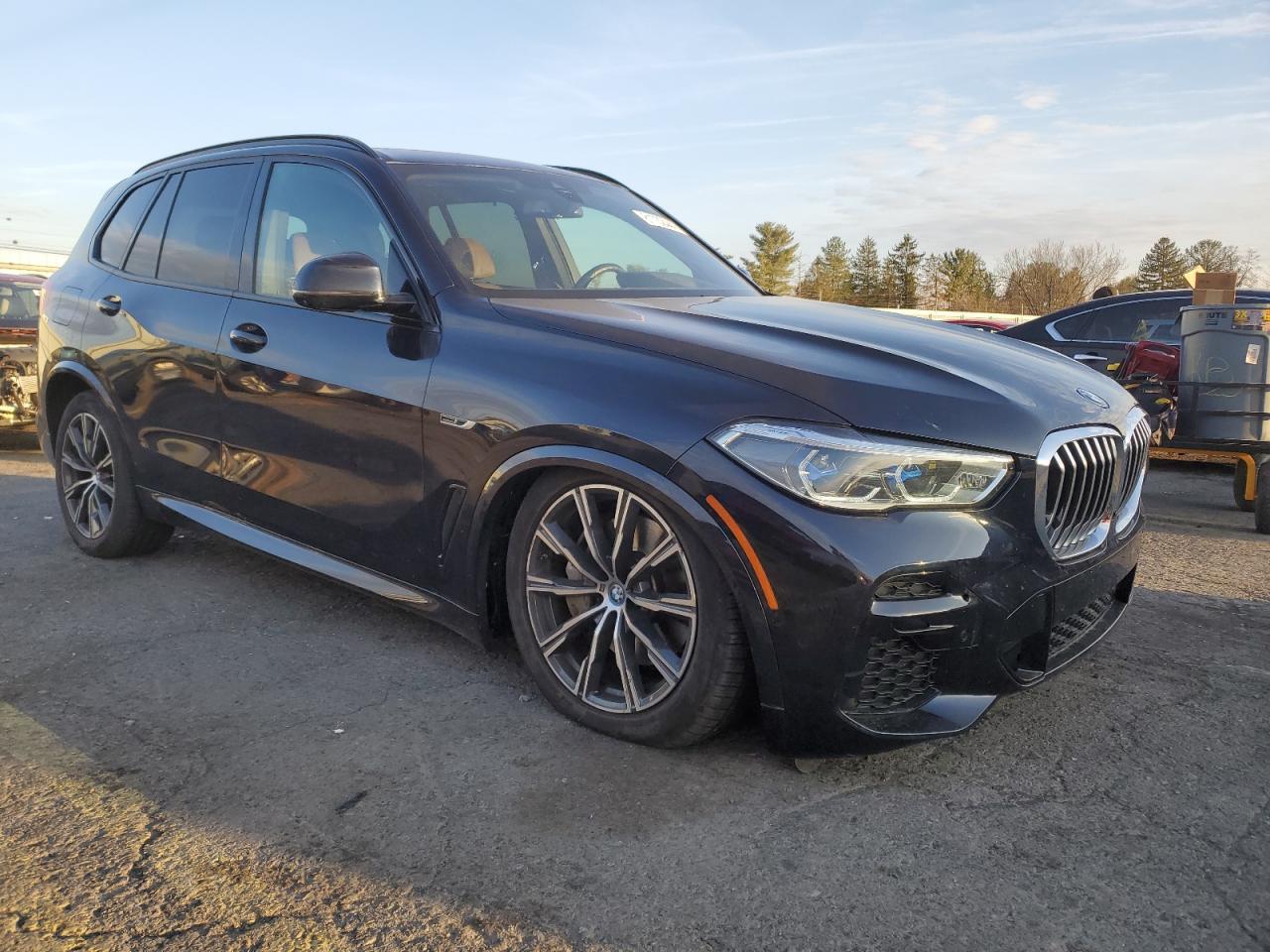 2023 BMW X5 xDrive45E - Image 4