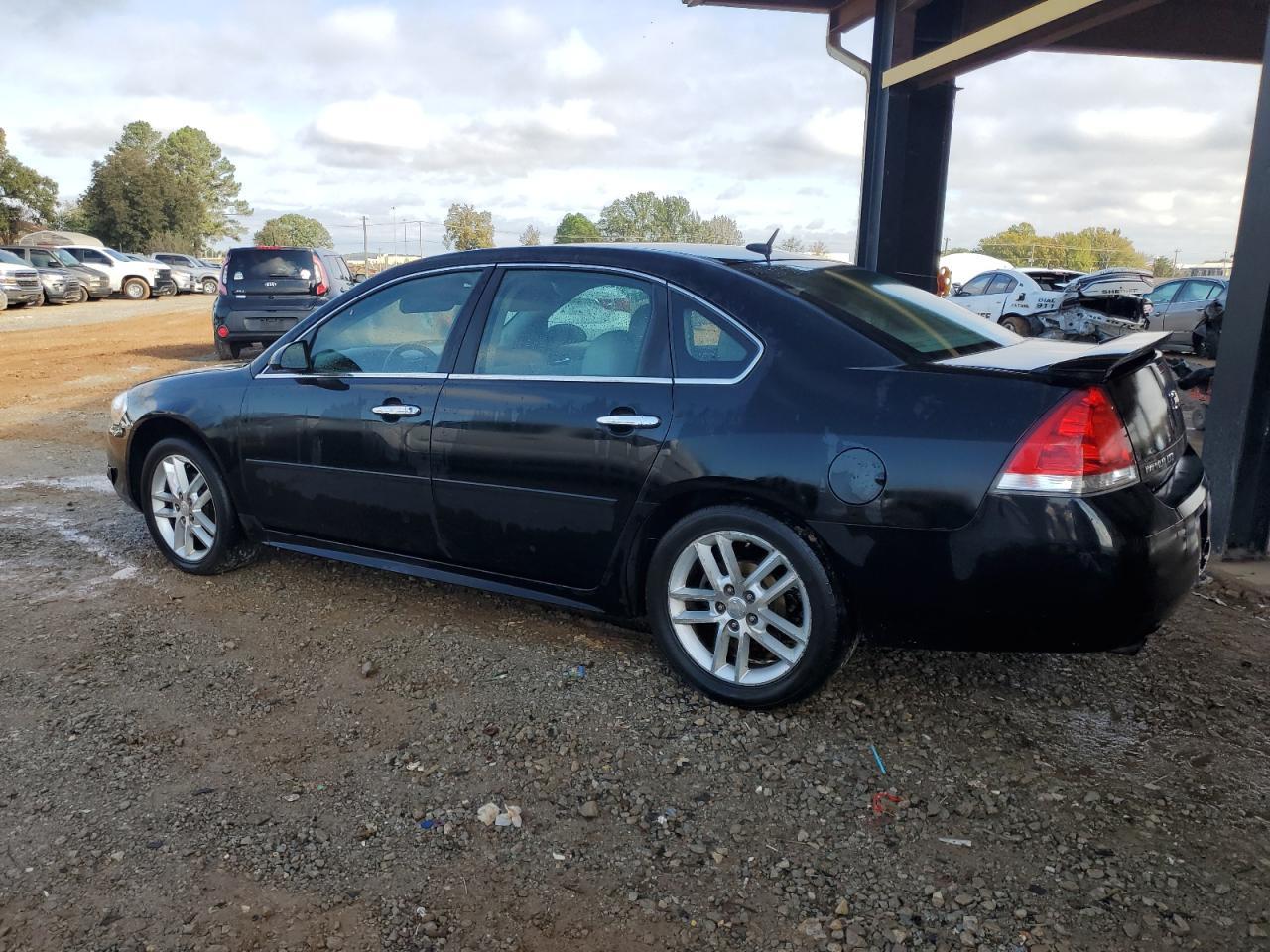 2013 Chevrolet Impala Ltz - Image 2