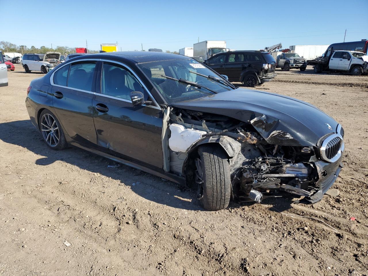 2020 BMW 330I - Фото 4