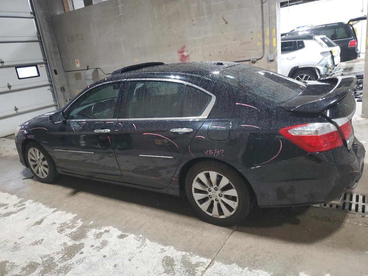 2013 Honda Accord Touring - Фото 2