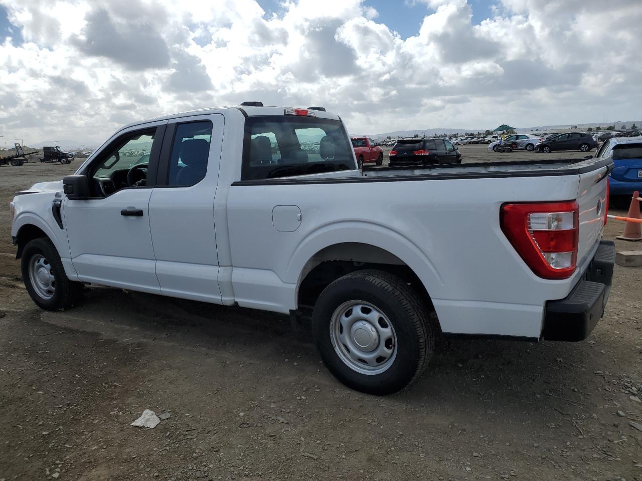 2021 Ford F150 Super Cab - Фото 2
