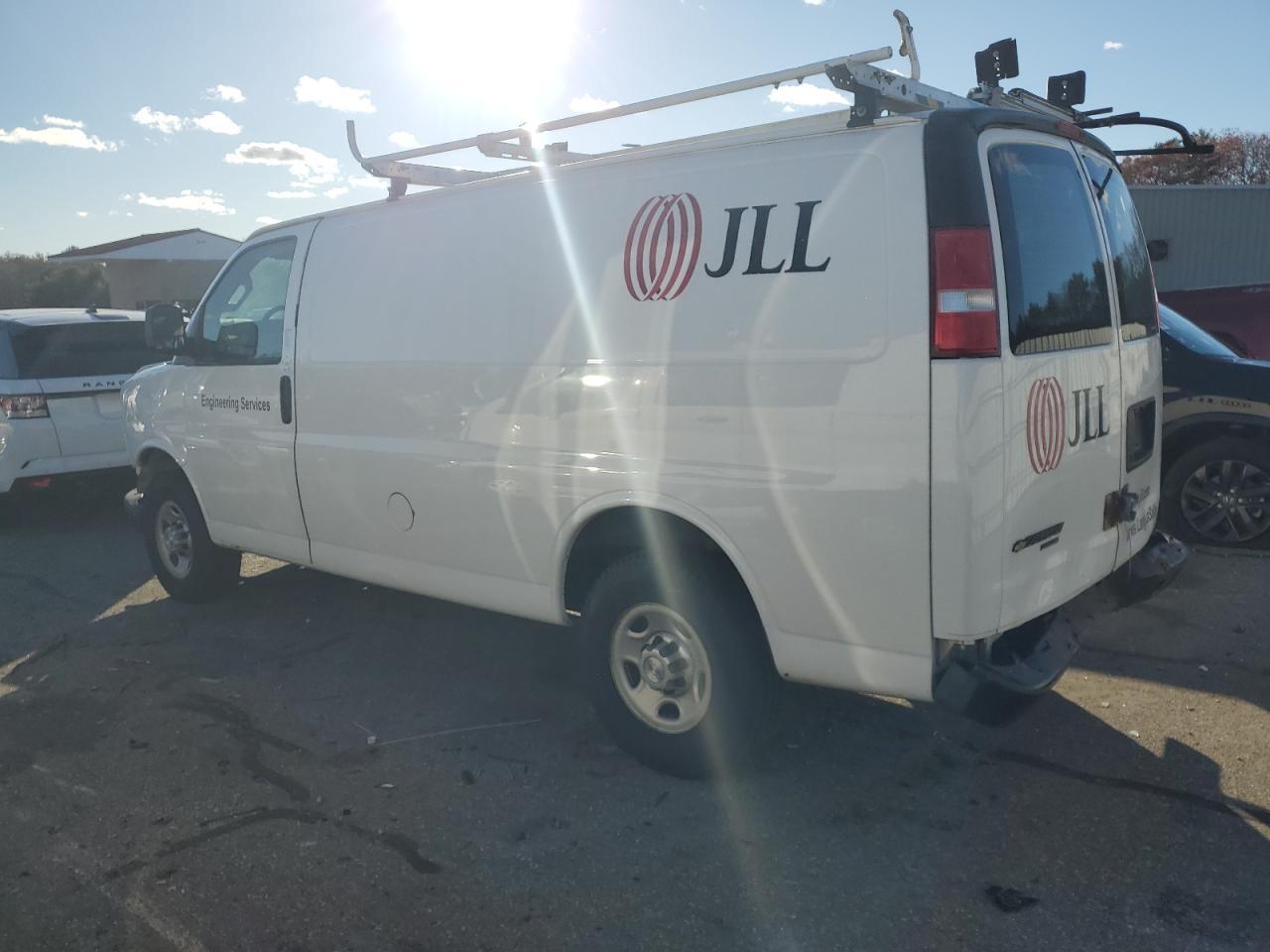 2016 Chevrolet Express G2500 - Image 2