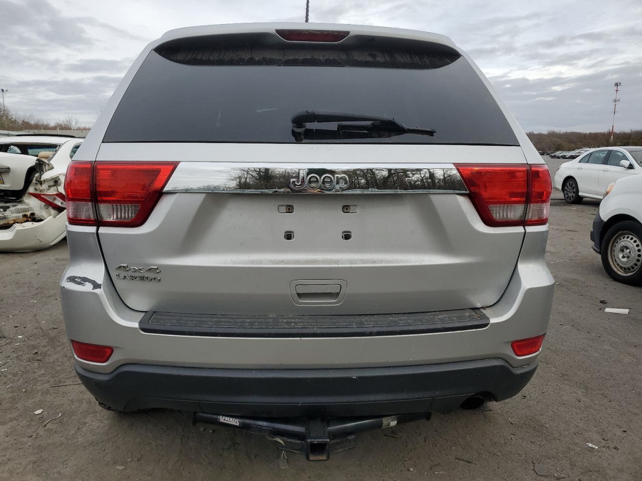 2011 Jeep Grand Cherokee Laredo - Фото 6