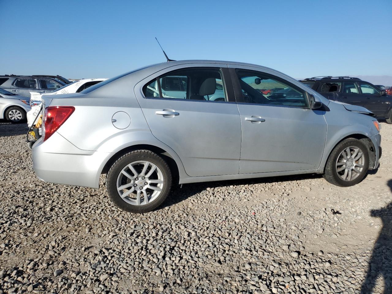 2012 Chevrolet Sonic Lt - Фото 3