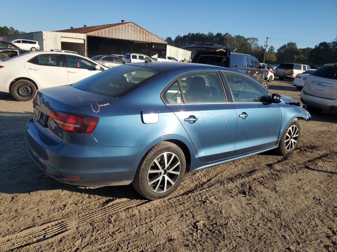 2017 Volkswagen Jetta Se - Фото 3