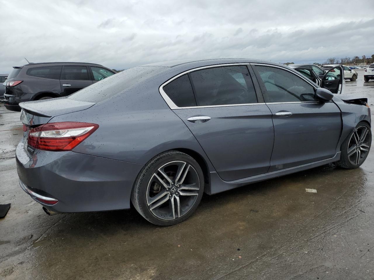2017 Honda Accord Sport - Фото 3