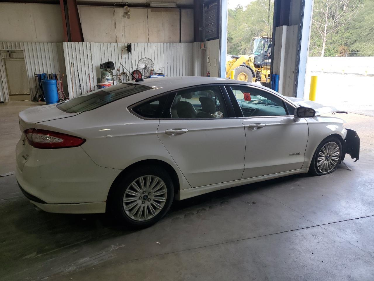 2014 Ford Fusion Se Hybrid - Фото 3