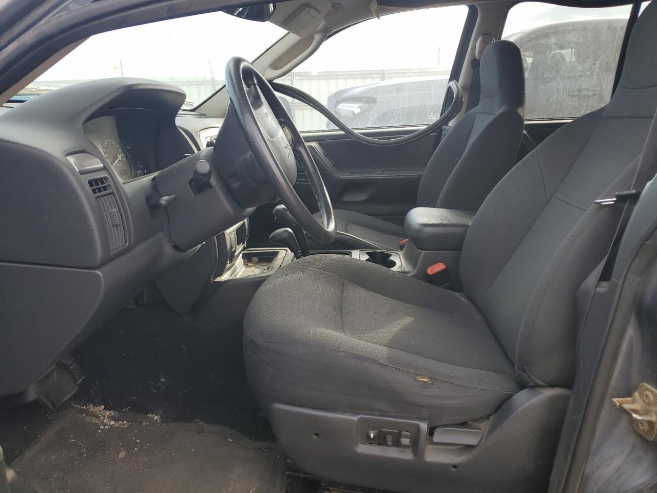 2004 Jeep Grand Cherokee Laredo - Image 7