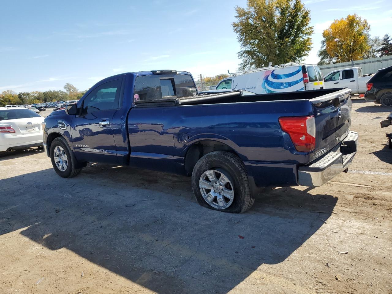 2017 Nissan Titan - Image 2