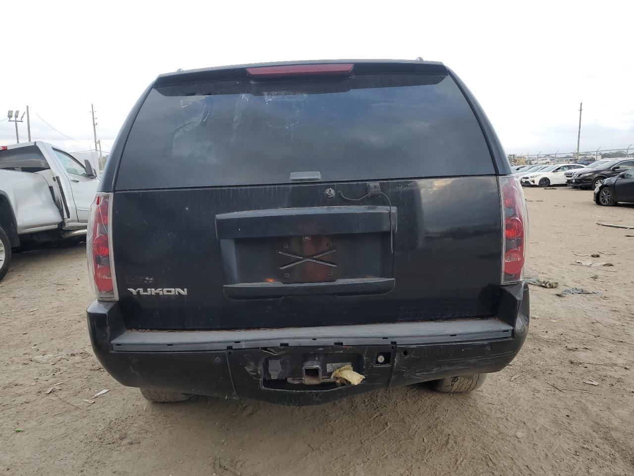 2009 GMC Yukon Denali - Фото 6
