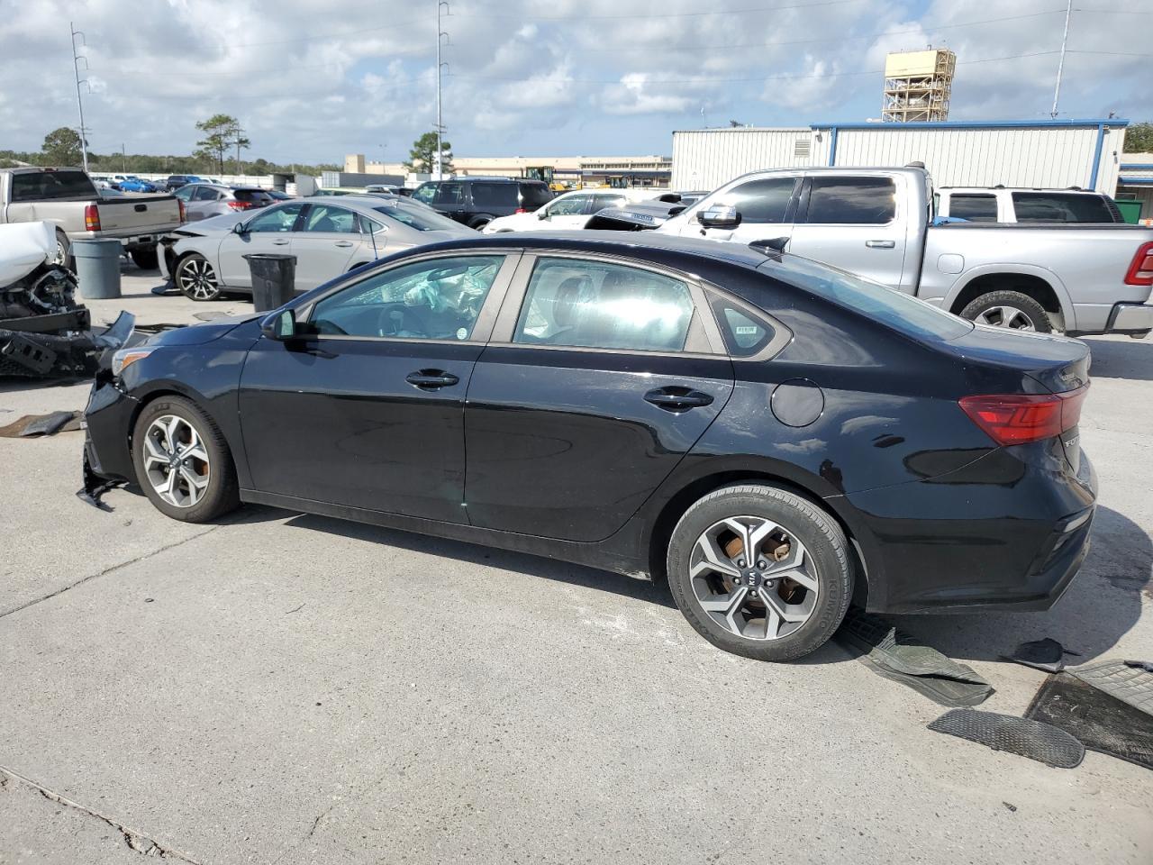 2021 Kia Forte Fe - Фото 2