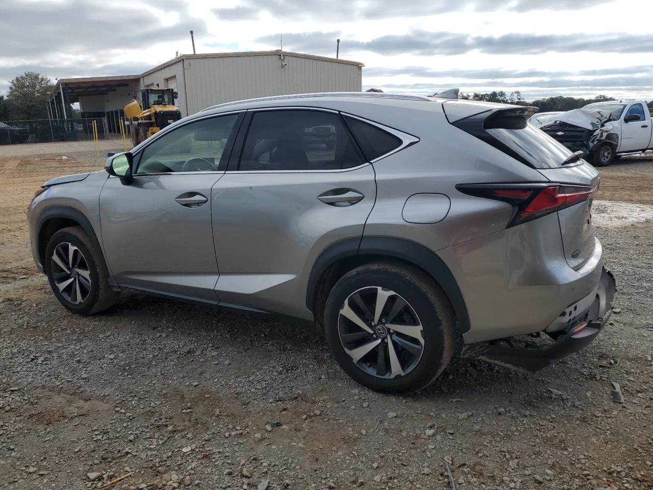 2021 Lexus Nx 300 - Image 2