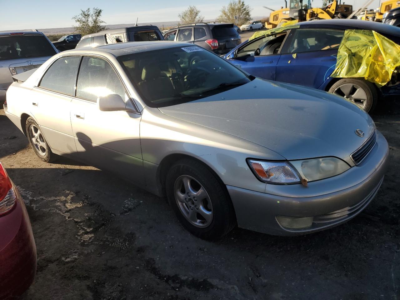 1997 Lexus Es 300 - Image 4