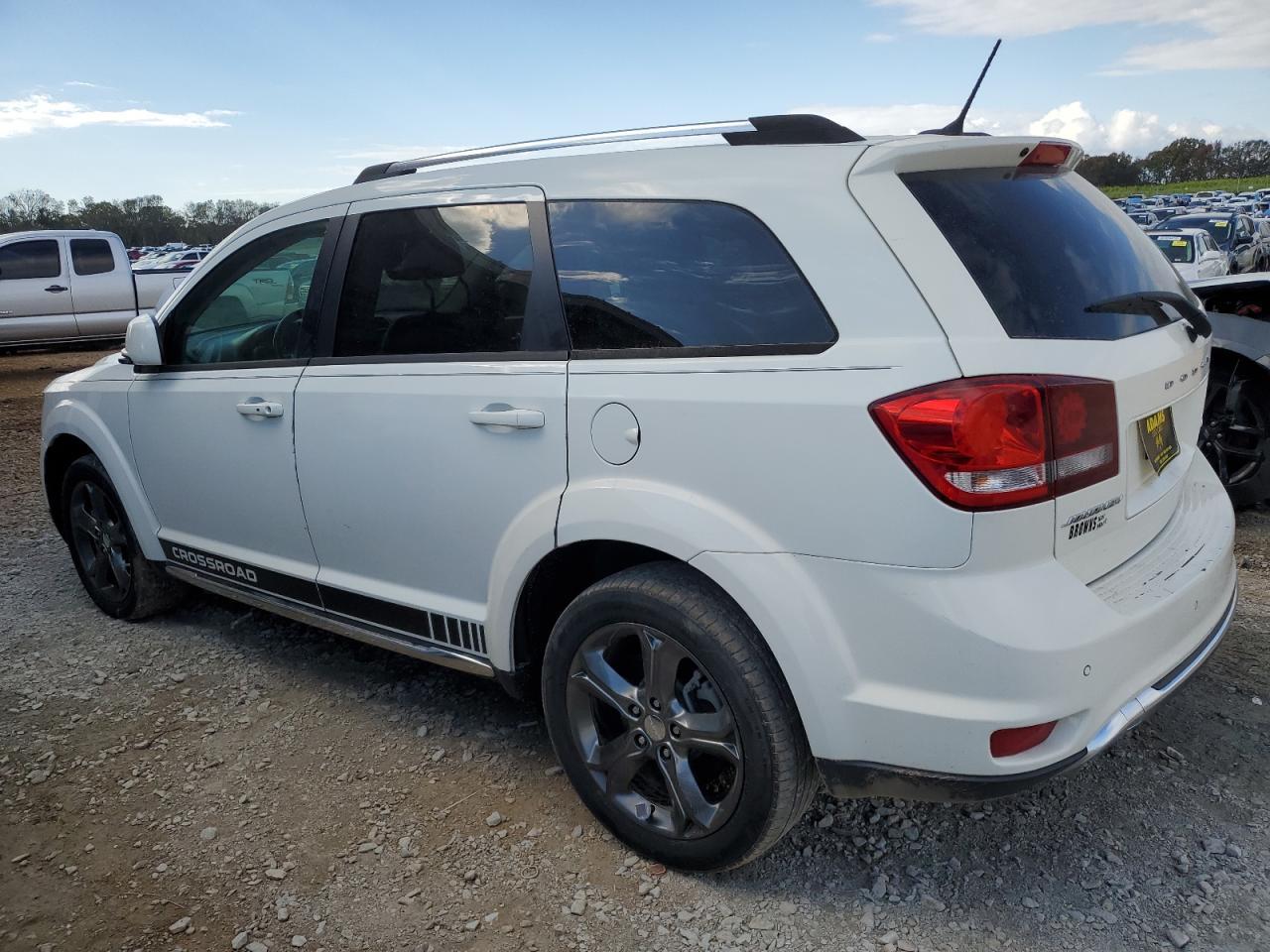 2015 Dodge Journey Crossroad - Image 2