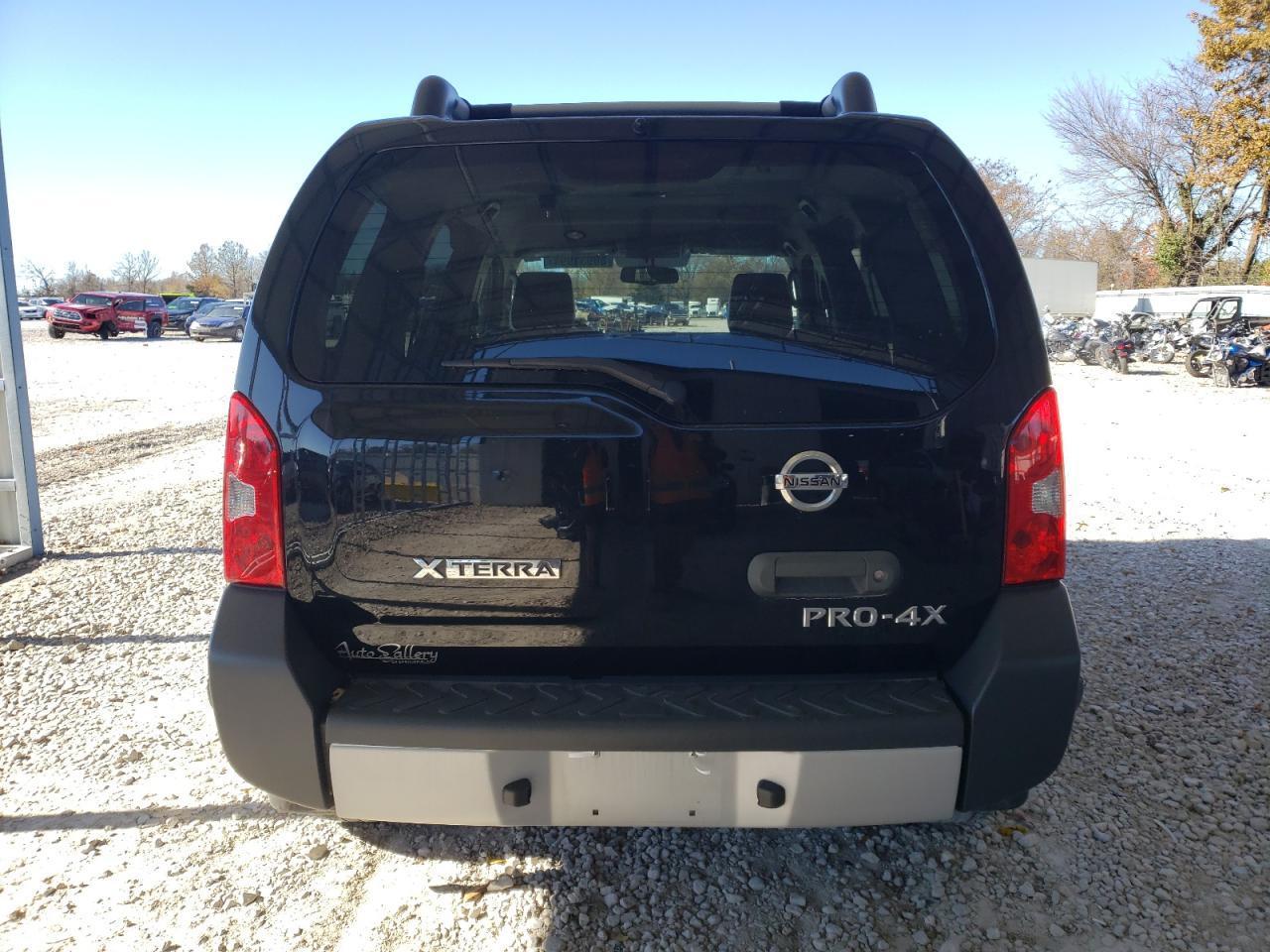 2012 Nissan Xterra Off Road - Фото 6