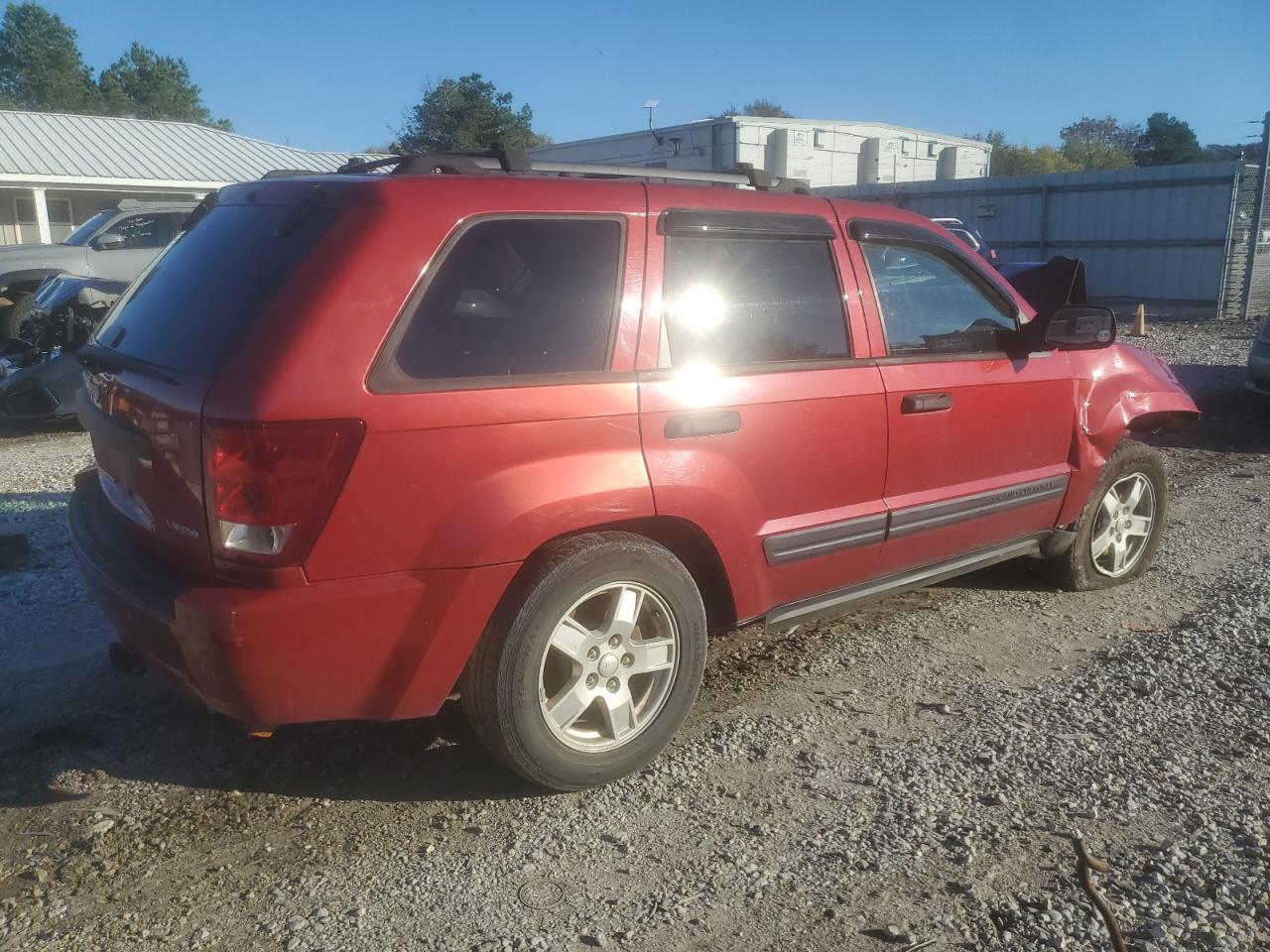 2005 Jeep Grand Cherokee Laredo - Image 3
