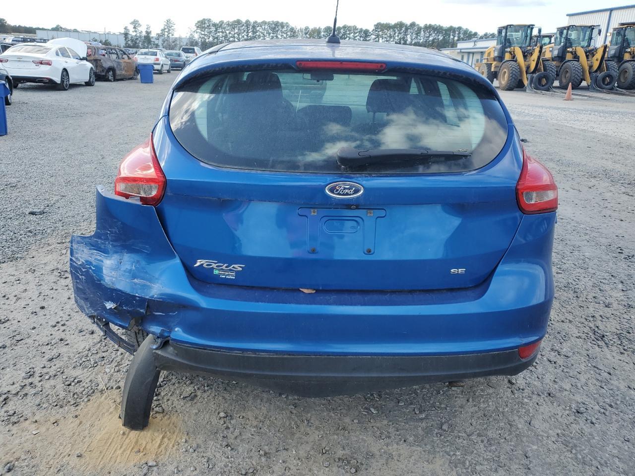 2018 Ford Focus Se - Image 6