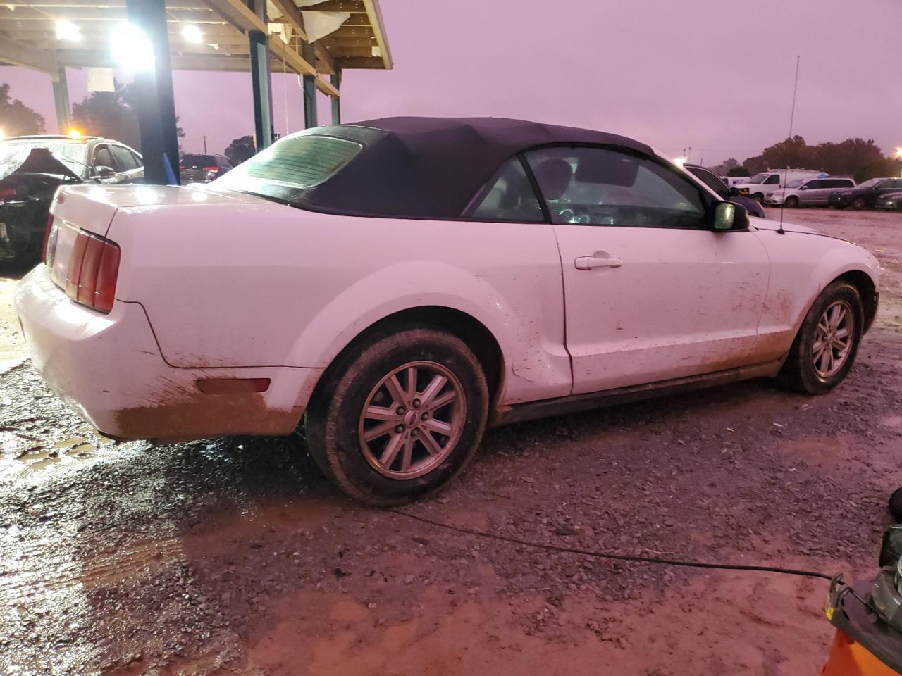 2006 Ford Mustang - Image 3