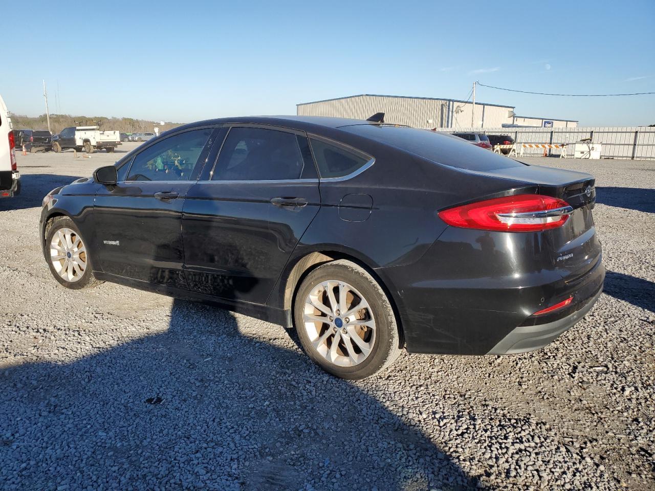 2019 Ford Fusion Se - Фото 2