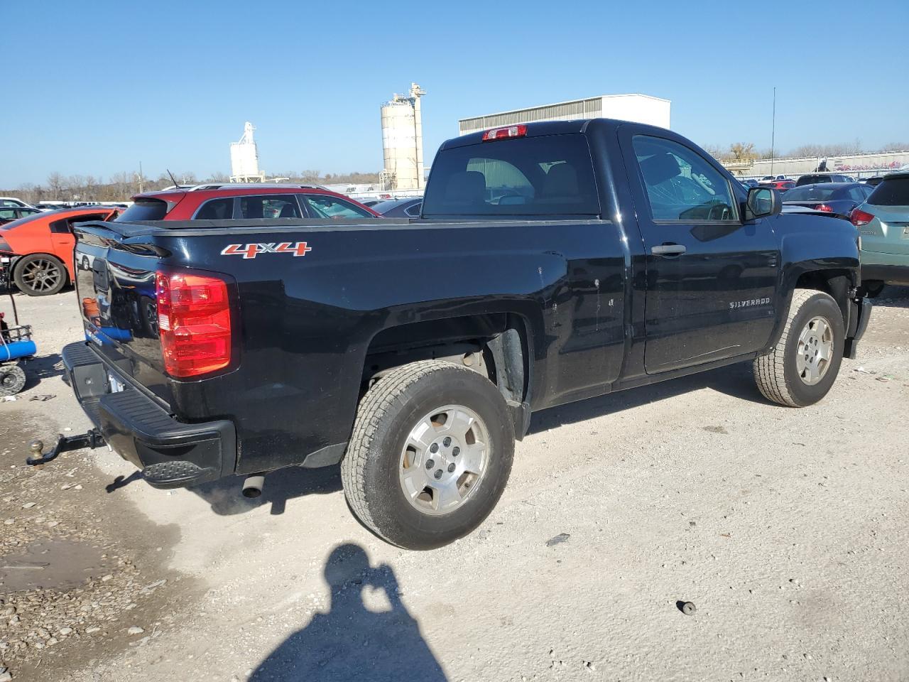 2015 Chevrolet Silverado K1500 - Image 3