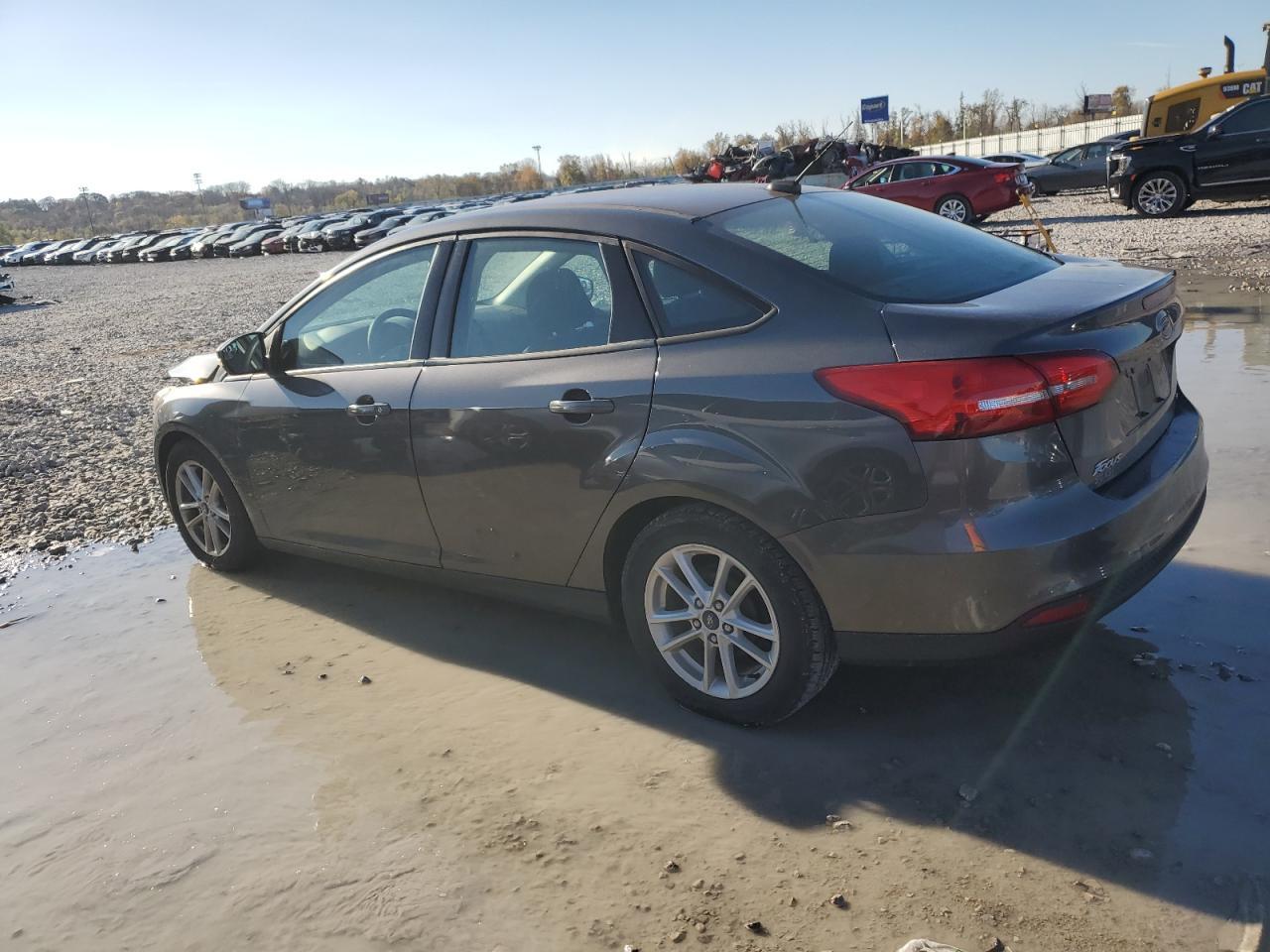 2017 Ford Focus Se - Image 3