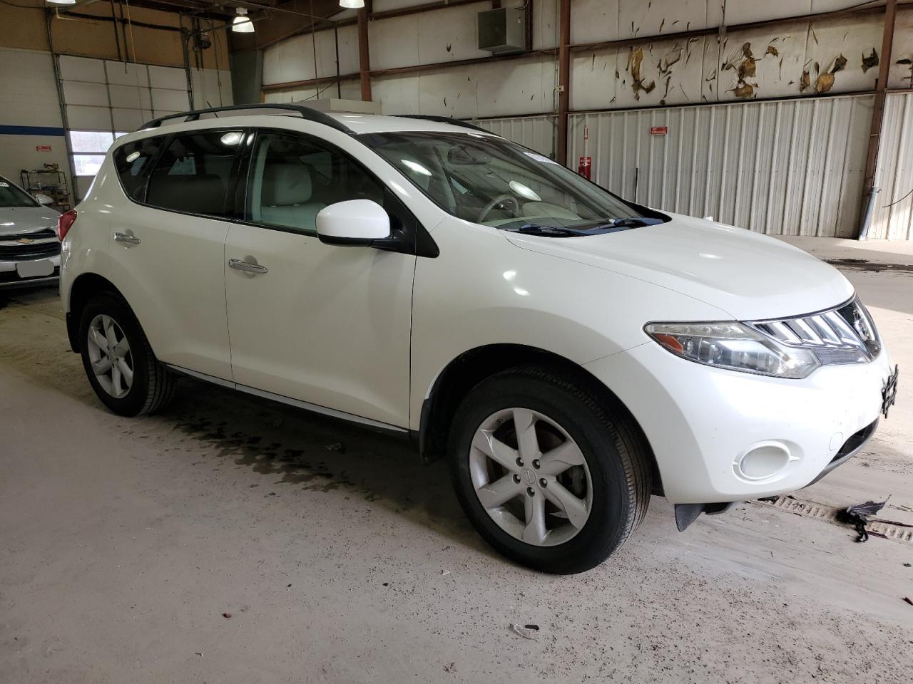 2010 Nissan Murano S - Фото 4