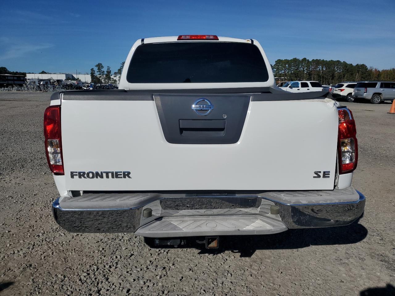 2010 Nissan Frontier Crew Cab Se - Image 6