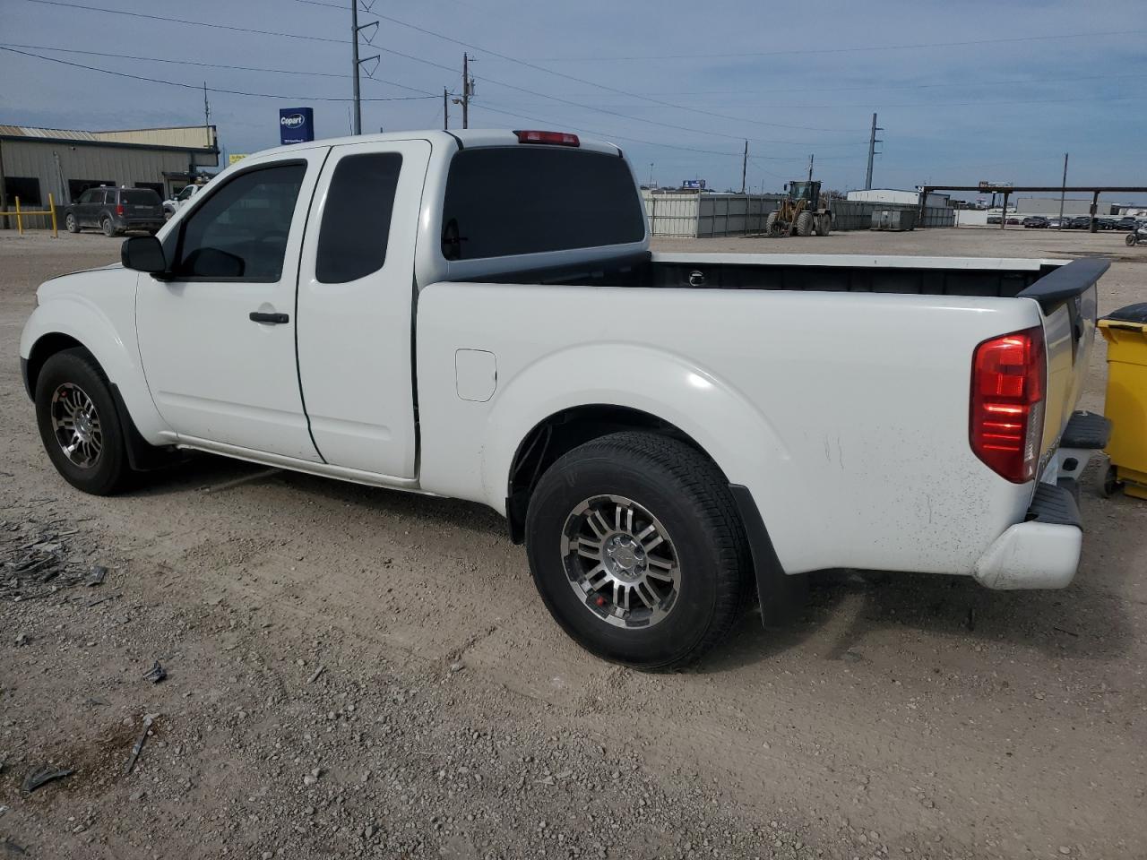 2021 Nissan Frontier S - Фото 2