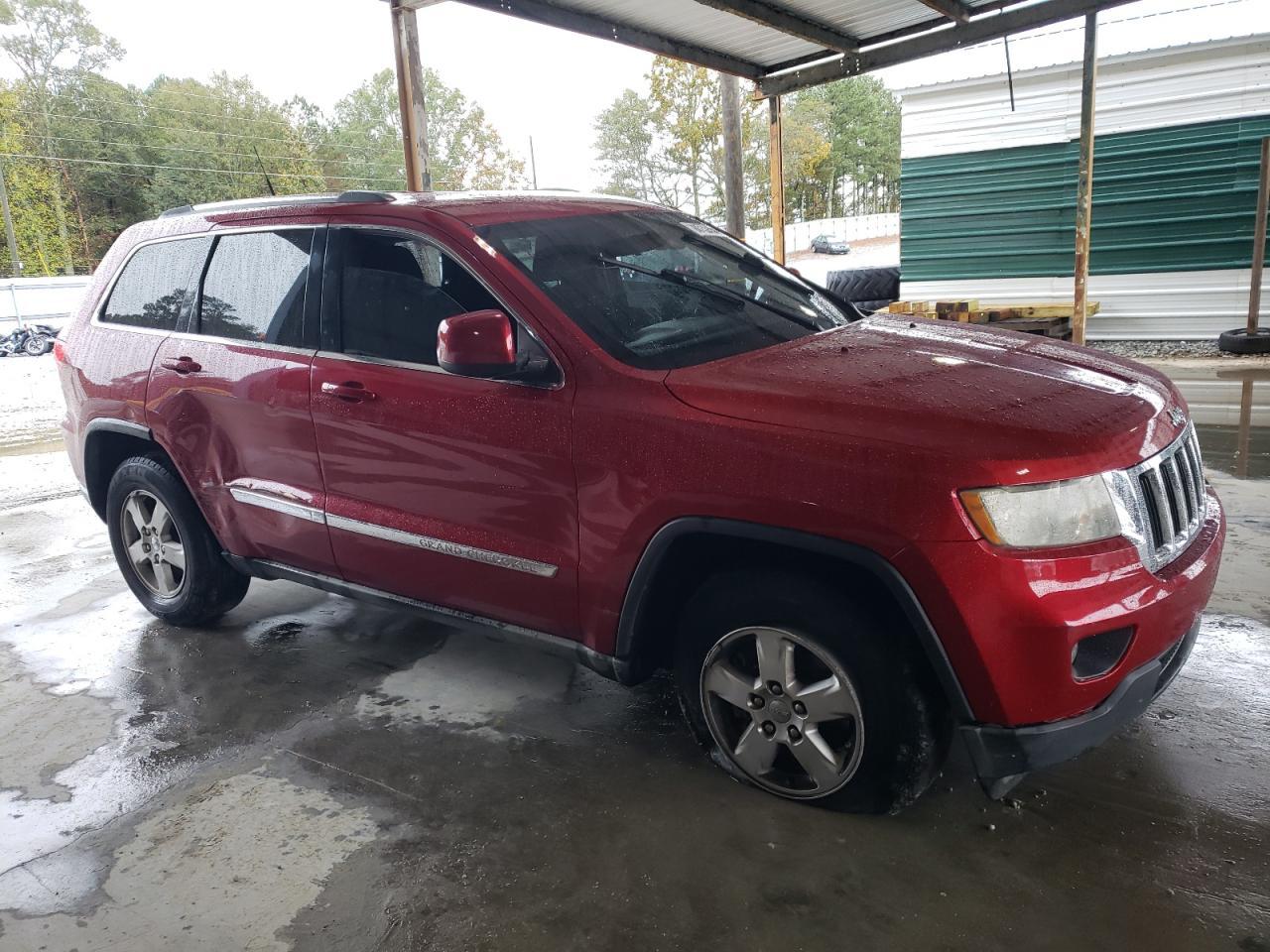 2011 Jeep Grand Cherokee Laredo - Image 4