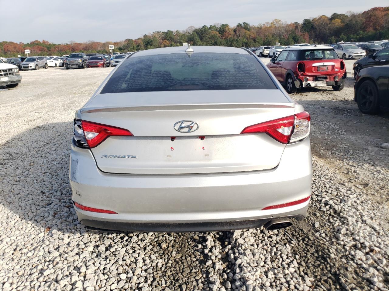 2015 Hyundai Sonata Se - Image 6