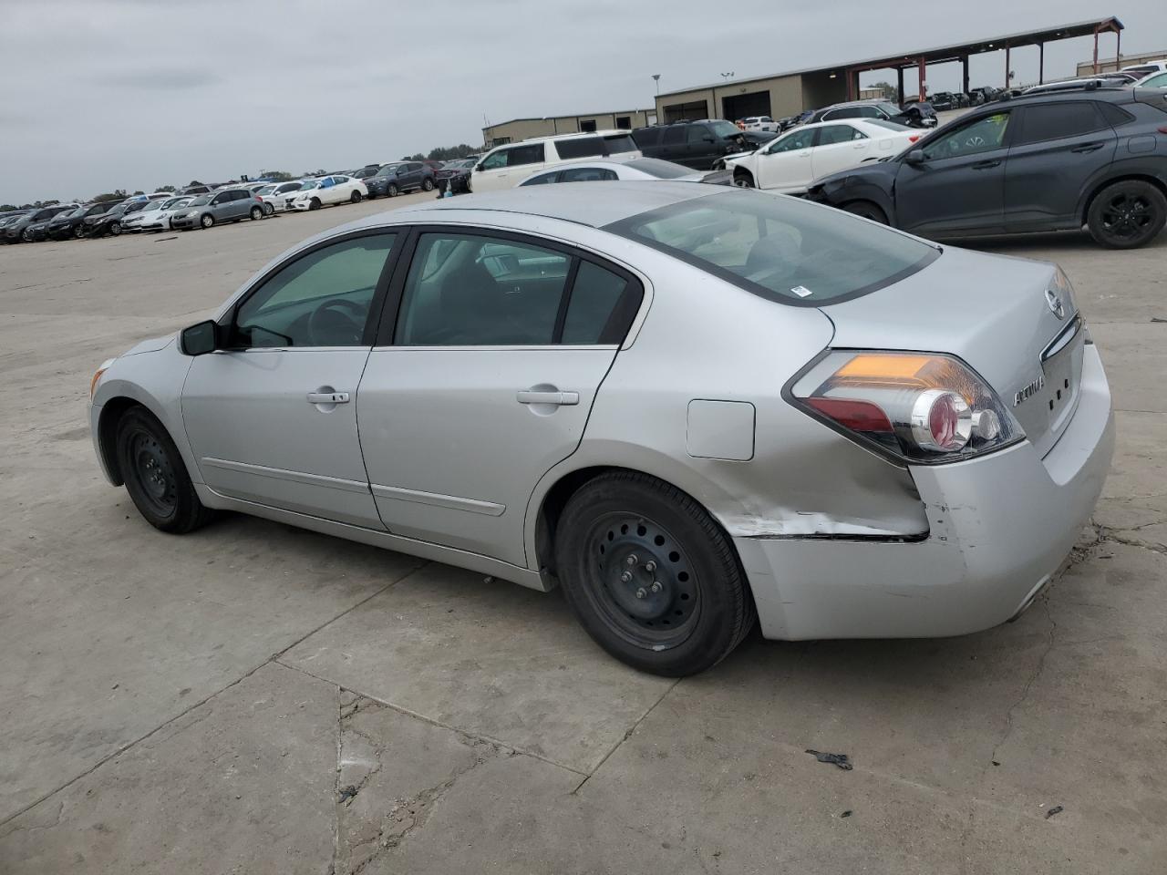 2012 Nissan Altima Base - Фото 2