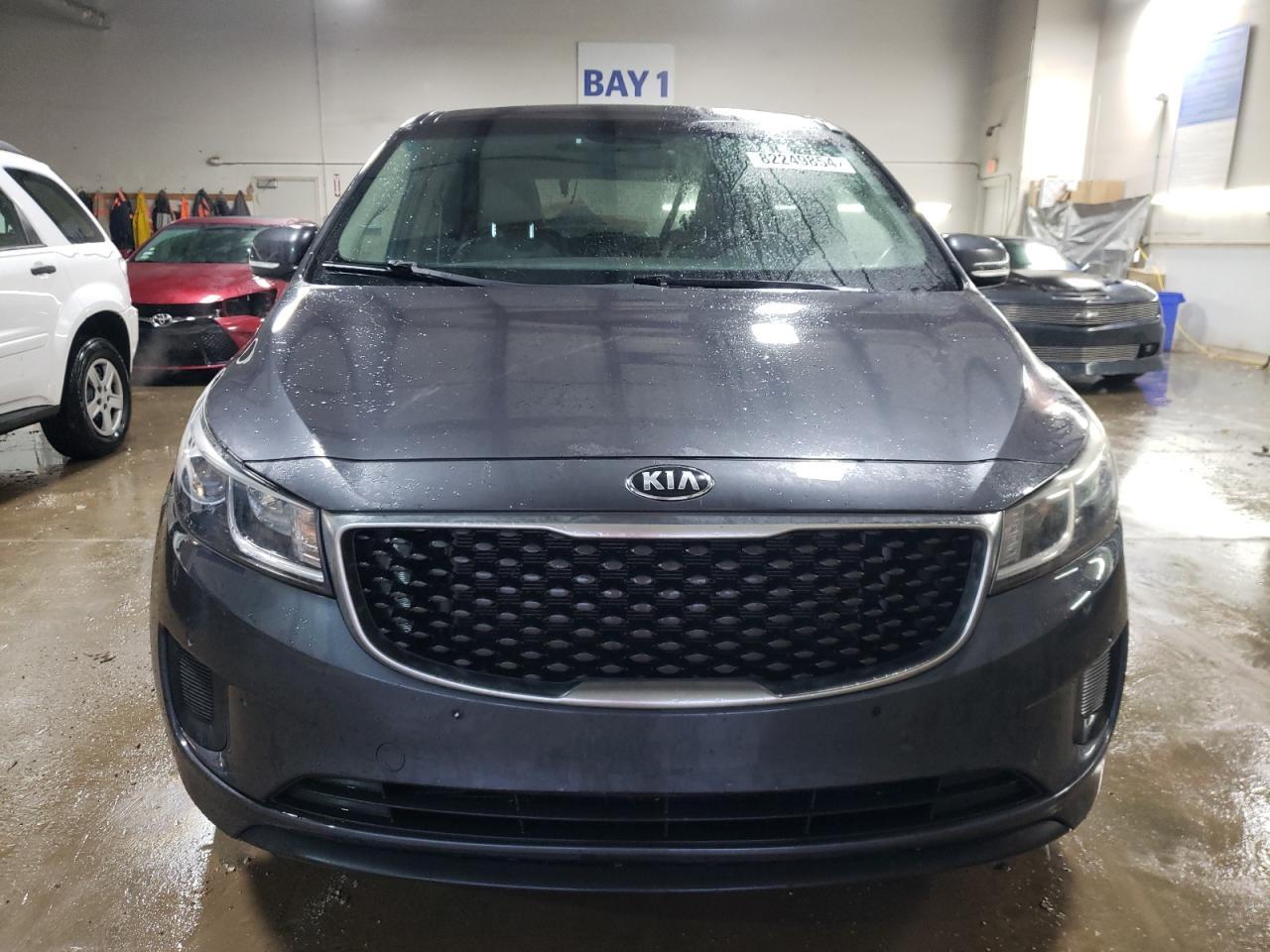 2016 Kia Sedona Lx - Фото 5