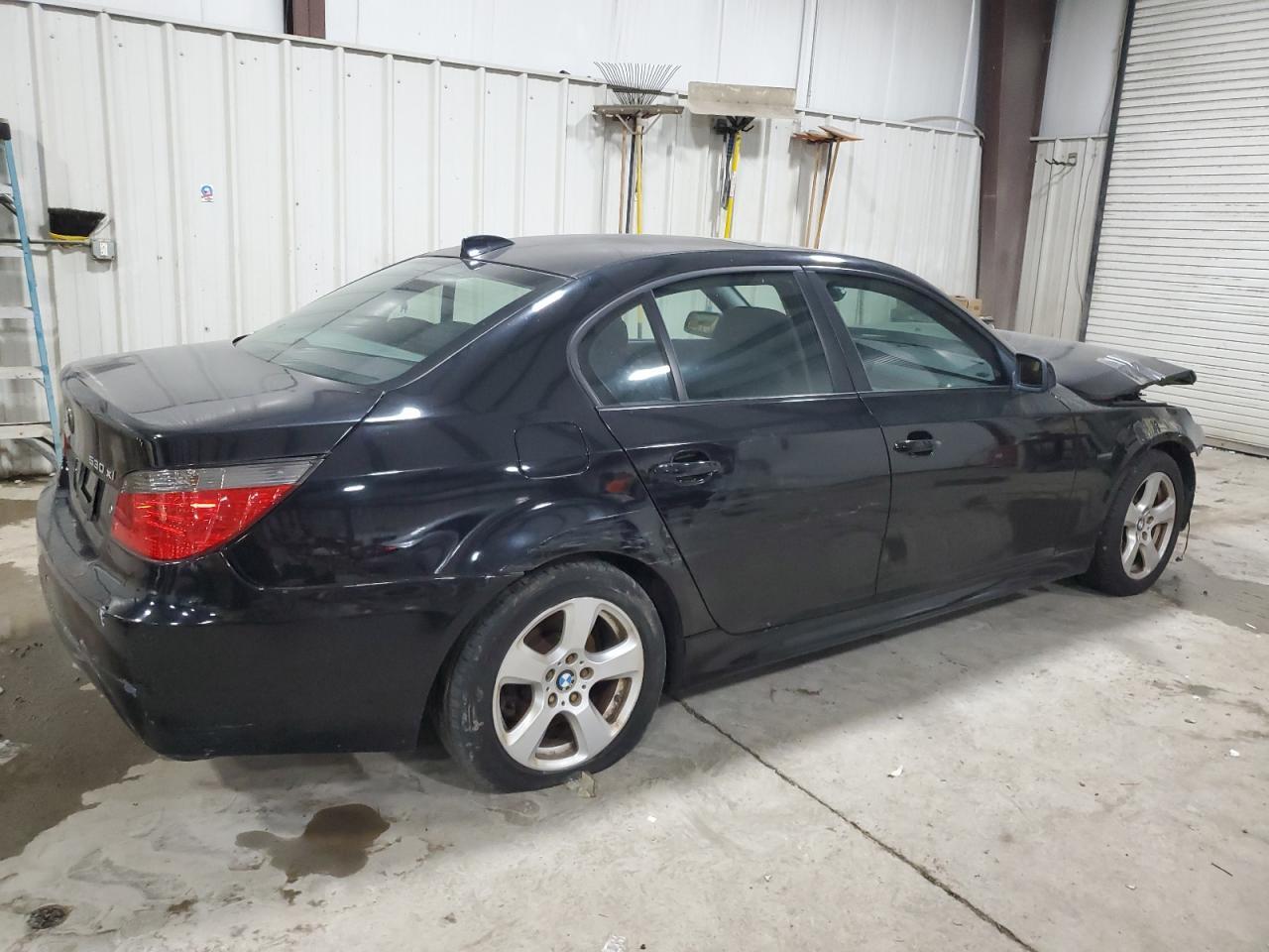 2007 BMW 530 Xi - Image 3