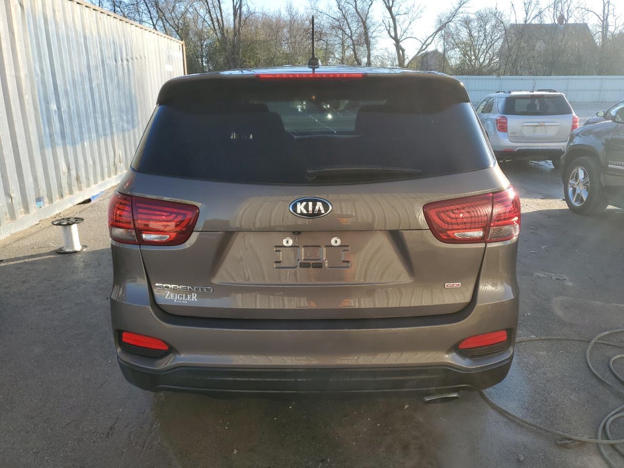 2019 Kia Sorento Lx - Image 6