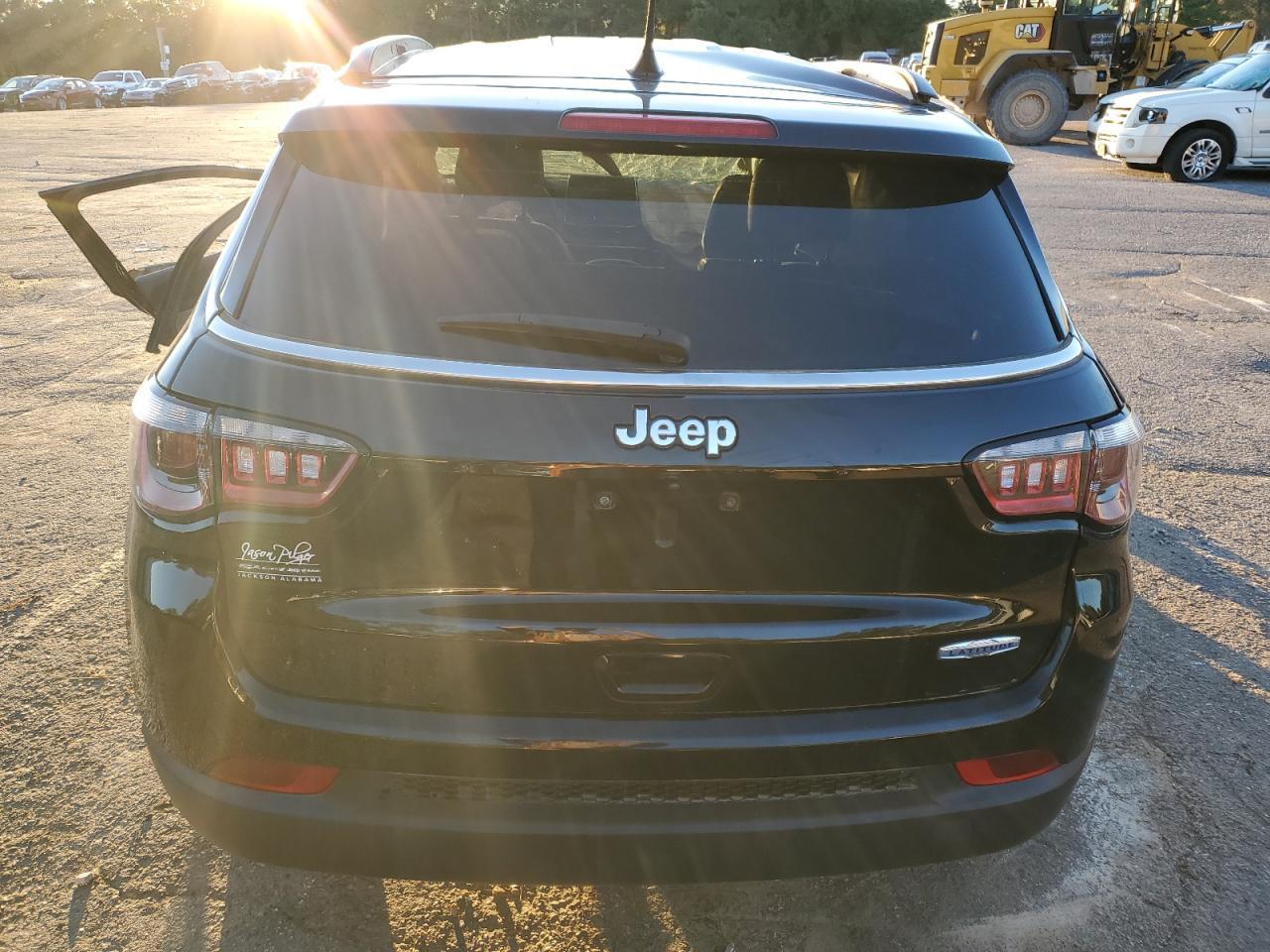 2022 Jeep Compass Latitude - Фото 6